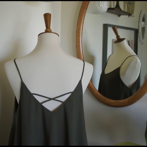 Moss green strappy sundress - Picture 4 of 5